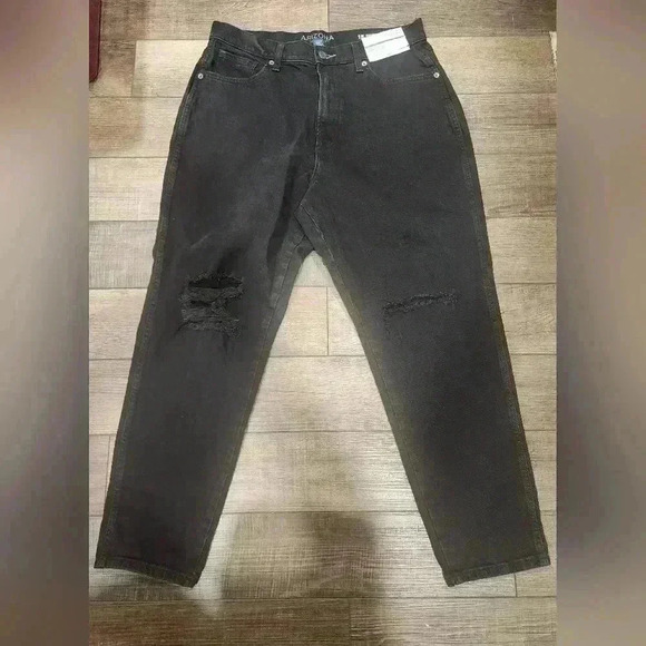 Arizona Curvy Mom Distressed High Rise Jeans Women's Size 115, Black NEW MSRP$49 - Picture 1 of 7